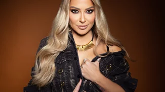 Η Μελίνα Ασλανίδου στην φωταγώγηση του Χριστουγεννιάτικου Δέντρου της Καλλιθέας