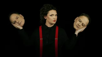 "Ψ." – Το έργο που ανοίγει τις εσωτερικές ντουλάπες μας