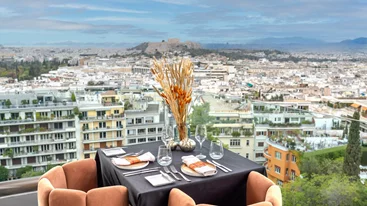 Thanksgiving και Beaujolais Nouveau στο La Suite Lounge Rooftop