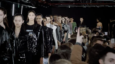 Το ΕΜΣΤ ανοίγει τη συζήτηση για την τεχνητή νοημοσύνη και την ηθική στη μόδα