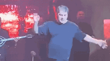 Σε άλλα νέα, αυτή την εβδομάδα γίνεται στην Αθήνα το Διεθνές Φεστιβάλ Ζεϊμπέκικου