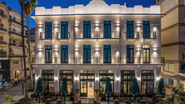 To "Grand Hotel Kalamata" επαναπροσδιορίζει την αστική πολυτέλεια