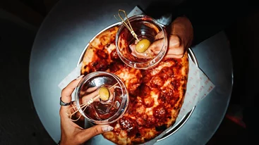 H Αθήνα τρώει πια πίτσα με τρόπο διαφορετικό