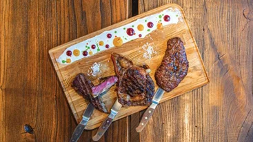 Λεύκες on the side