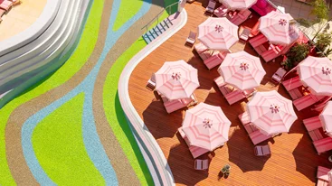 Λένε πως αυτή είναι η πιο στιλάτη πισίνα της Αθήνας