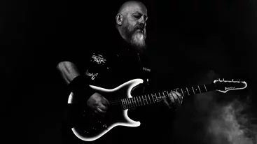 Οι Acid Death διερευνούν την ανθρώπινη εξέλιξη σε ένα εκρηκτικό live