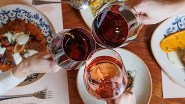 Γιαγιά Κούκου Athens : Η γιορτινή εκδοχή της ελληνικής παράδοσης