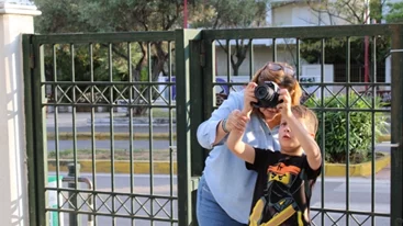 Εμπνέοντας έναν κόσμο αλλαγής με το πρόγραμμα "Γεφυρώνοντας Γενεές της Canon"