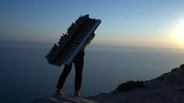 "Lemon", η ιστορία του πιανίστα που δεν κατέβηκε ποτέ από το καράβι στο οποίο γεννήθηκε