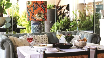 "Colonial": Δείπνο al fresco