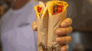 Αφιέρωμα Σουβλάκι: Τα σουβλατζίδικα της Αθήνας και όχι μόνο που τιμούν το εθνικό μας street food