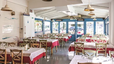 "Μικρές Κυκλάδες": Νοερό island hopping με πυξίδα τη γεύση