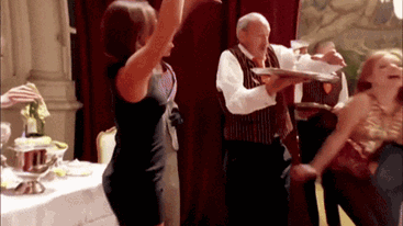 H Γροιλανδία, οι Μπέκαμ και άλλες ειδήσεις που άνετα θα μπορούσαν να γίνουν σειρές ή ταινίες