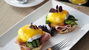 Time for brunch: 25 στέκια για... ποσέ την Κυριακή!