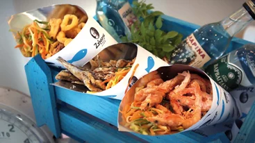 Αυτό το street food τα λέει... ελληνικά