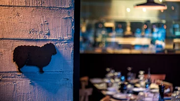 To Μαύρο Πρόβατο του Press Café