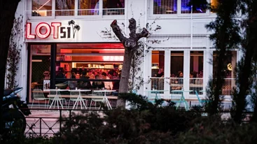 Πέντε στέκια-θησαυροί  στις πλατείες της γειτονιάς