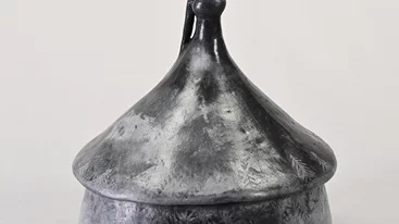 Τα "Κεραμικά Κοσμήματα" της Καρμέλας Ιατροπούλου στο Μουσείο Μπενάκη