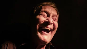 Έφυγε ο Αλμπέρτο Εσκενάζη – Ο "Κεραυνός" ήταν η τελευταία του παράσταση