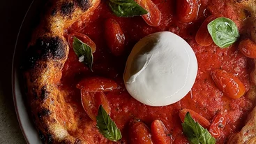 Δύο μαέστροι της αθηναϊκής πίτσας δίνουν ραντεβού στη Βούλα