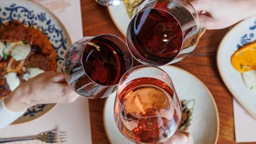 "Γιαγιά Κούκου": Ωδή στην παλιά Αθήνα