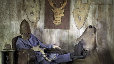 Νέο αφιέρωμα για τον εμβληματικό φωτογράφο Roger Ballen