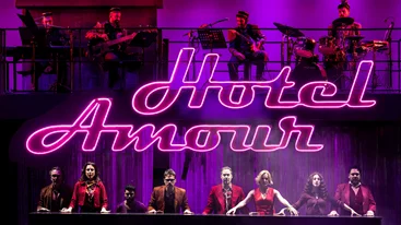 "Hotel Amour": Το πολυσυζητημένο μιούζικαλ στο Spotify και στη σκηνή του Θεάτρου Ακροπόλ