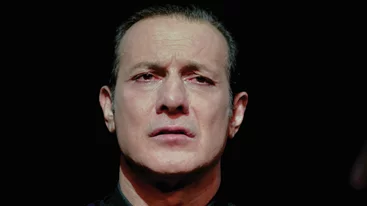 Είδες τον βραβευμένο "Οιδίποδα Τύραννο" του Θανάση Σαράντου;