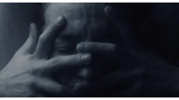 "Μήδεια Έξοδος ΙΙΙ": Μια ζωντανή εικαστική εγκατάσταση στη Γλυπτοθήκη