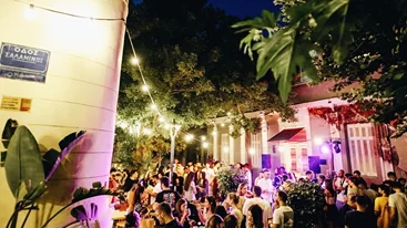 Πίνοντας στον πεζόδρομο: Μπαρ και οινικά σποτ για αυτό το καλοκαίρι στην Αθήνα