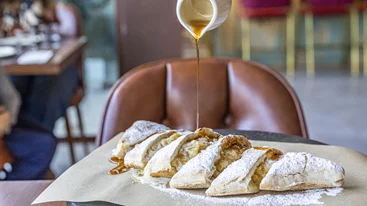 Αυτό το καλτσόνε είναι λόγος για να ανηφορίσεις ως τα Βριλήσσια