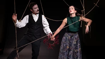 "Ένα Κουκλόσπιτο" σε ανθρώπινη κίνηση – Η Loxodox ξαναγράφει τον Ίψεν