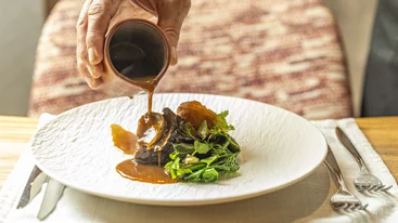 Η Κέρκυρα κατέβηκε στη Γλυφάδα και παρουσίασε το πιο ιδιαίτερο γευστικό της πρόσωπο