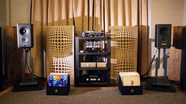 Στα Εξάρχεια, για το πρώτο listening bar της πόλης