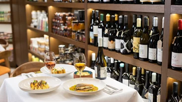 Στην μπάρα του Ateno για μικρά πιάτα, μεγάλης απόλαυσης