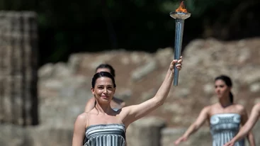 Η ηθοποιός Μαίρη Μηνά Πρωθιέρεια στην Τελετή Αφής της Ολυμπιακής Φλόγας