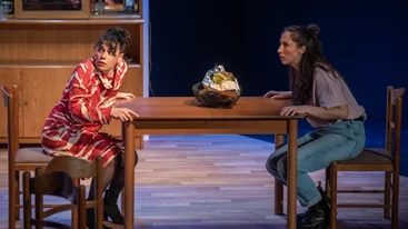 Ποια είναι τα κορίτσια που έρχονται "Με δύναμη από την Κηφισιά" στον Σταθμό;