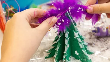 Από το σχέδιο στη μορφή: Δημιουργούμε χριστουγεννιάτικα στολίδια