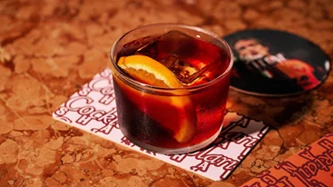 Το καλύτερο μπαρ του πλανήτη αποκτά μικρό αδερφό