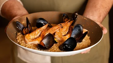 O καλός ελληνικός μεζές αποκτά σύγχρονη διάσταση σε ένα στέκι των ΝΠ