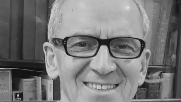 Ο Γκρέγκορυ Τζουσντάνις συζητά για το έργο του Κωνσταντίνου Καβάφη