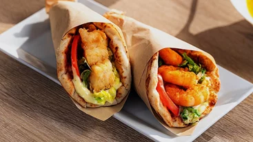 Σουβλάκι με ψάρι ημέρας και άλλες θαλασσινές συγκινήσεις, στου Ρέντη