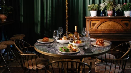 "Libertine Drinkery": Ένα αυθεντικό urban στέκι