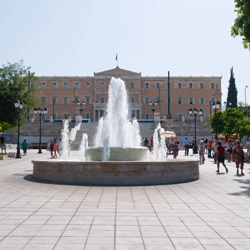 ΣΤΑ.ΣΥ: Στάση δροσιάς στον σταθμό του Μετρό Σύνταγμα