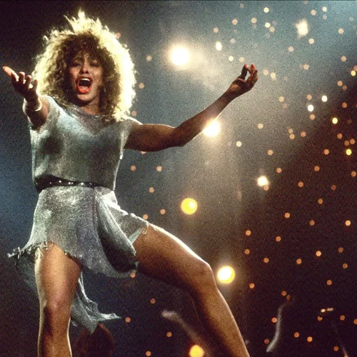 5 τραγούδια της θρυλικής Tina Turner που γεννήθηκε σαν σήμερα (26/11)