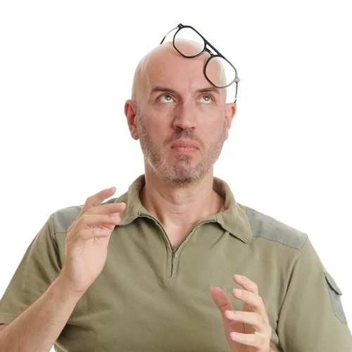 Τελευταίες παραστάσεις του stand up σόλο "Α4" του Δημήτρη Δημόπουλου