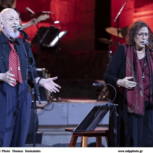 Διονύση Σαββόπουλε, άξιζε, τελικά, η μεγάλη σου γιορτή για τη Μεταπολίτευση;