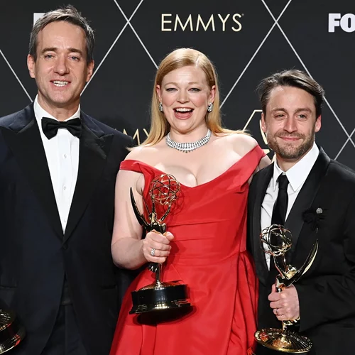 Βραβεία Emmy 2024: Στην κορυφή τα "The Bear" και "Succession"