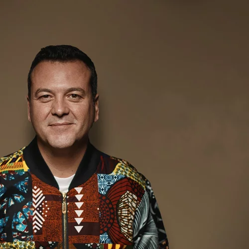 Κατακαλόκαιρο στην Αθήνα με τον Kiko Navarro