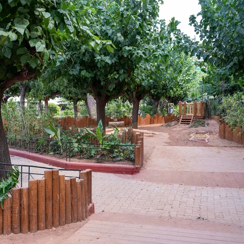 Δήμος Αθηναίων: Ο νέος καταπράσινος χώρος παιχνιδιού και δραστηριοτήτων στον πεζόδρομο της Φωκίωνος Νέγρη